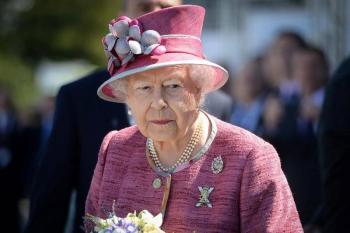 Isabel II felicita a fotógrafos que capturaron el aislamiento en Reino Unido