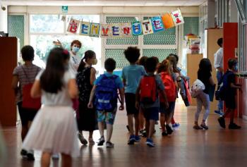 Italia reabre escuelas tras seis meses cerradas por pandemia