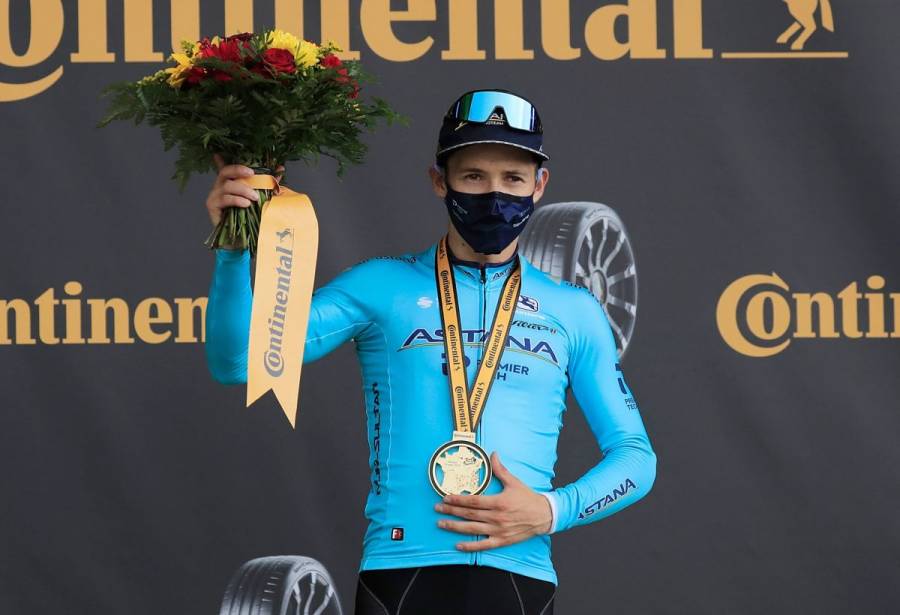 Miguel López gana etapa 17 del Tour de Francia; Roglic se mantiene en la cima