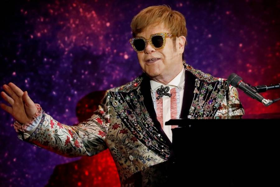 Elton John prepara el lanzamiento de álbum con 60 temas inéditos