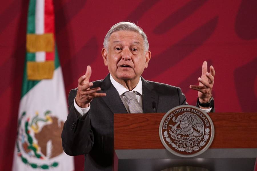 “Me tratan como a Madero”: AMLO arremete contra intelectuales por desplegado