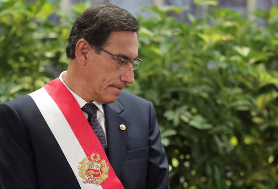 Sientan a Vizcarra en el banquillo