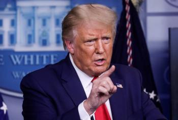 Trump bloquear&aacute; descargas de TikTok y WeChat en EEUU el domingo