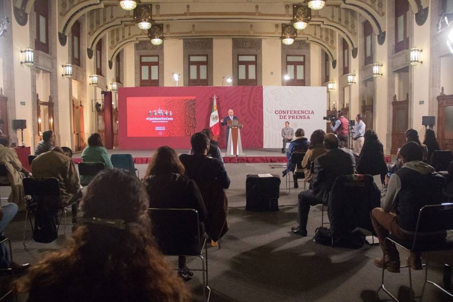 FGR daría curso a denuncias contra ex presidentes si no procede consulta ciudadana: AMLO