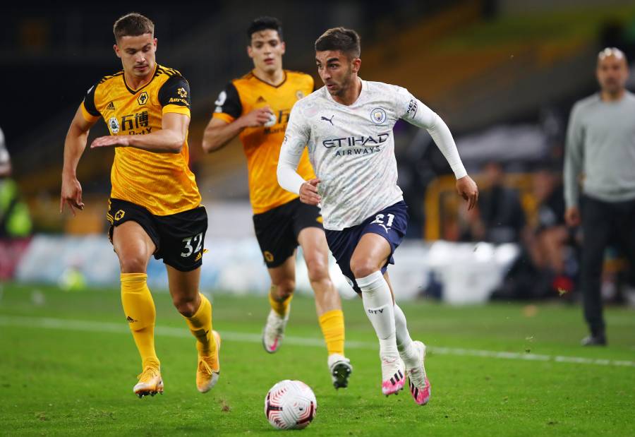 Jiménez anota pero el Wolverhampton cae ante el City