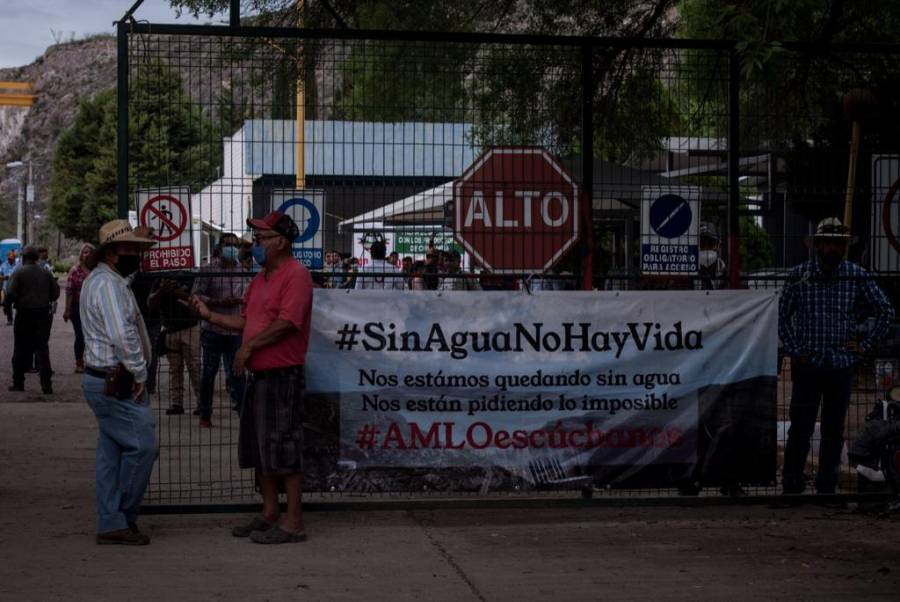 Realizan en Chihuahua marcha contra la extracción de agua y Guardia Nacional