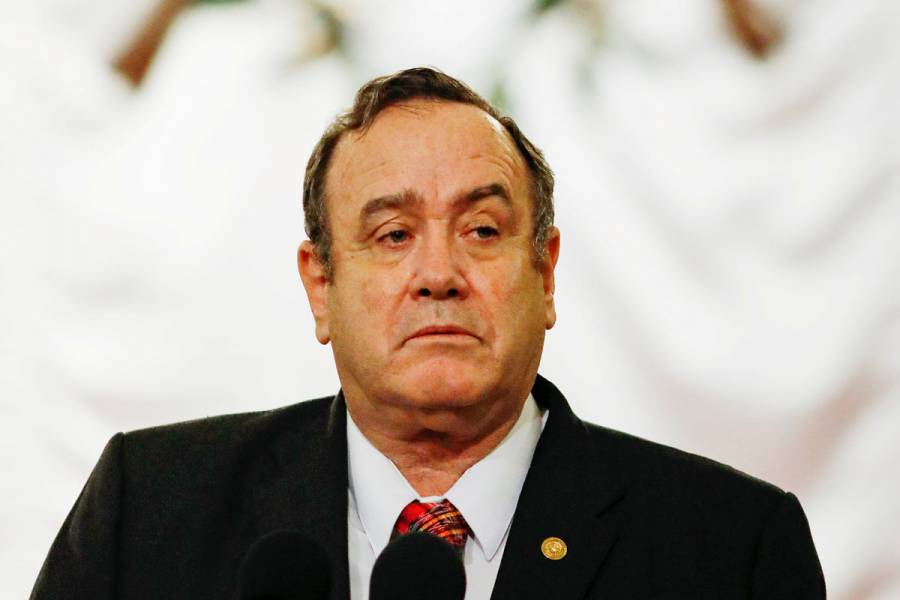 Presidente de Guatemala admite ser paciente 