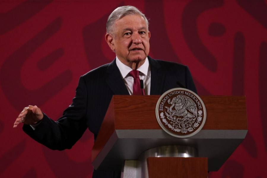 AMLO descarta contratar deuda ante posible rebrote de Covid-19