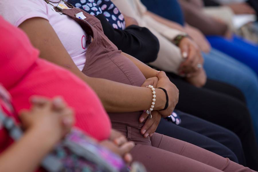 Registran m&aacute;s de 60 mil casos y 458 decesos de embarazadas por Covid-19 en Am&eacute;rica:OPS