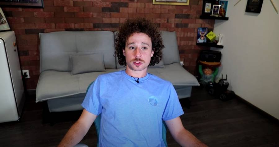 Luisito Comunica crea revuelo por pol&eacute;mica fotograf&iacute;a