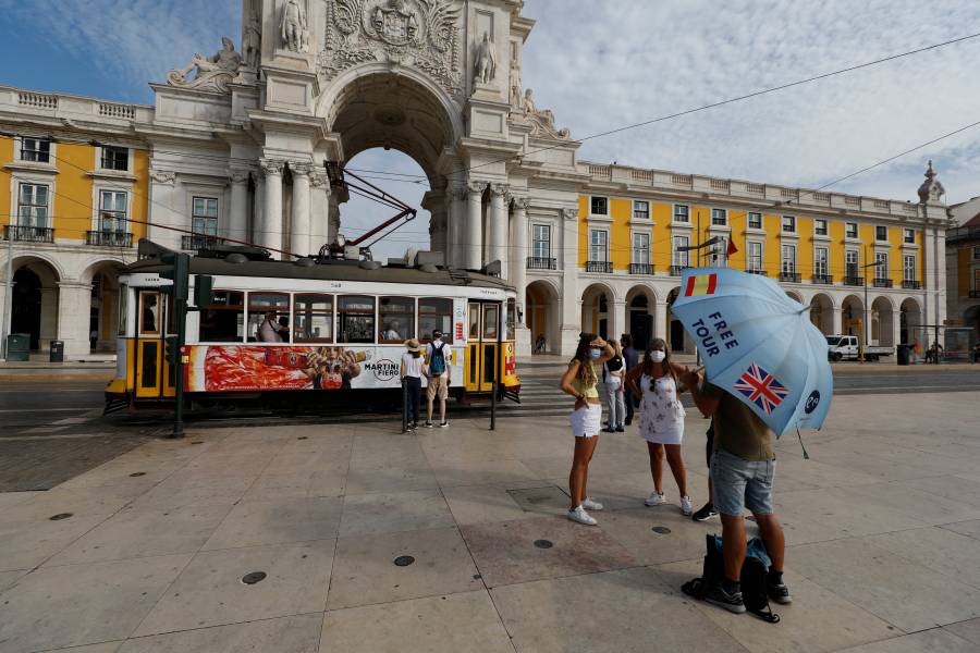 Portugal extiende restricciones por COVID-19 hasta mediados de octubre