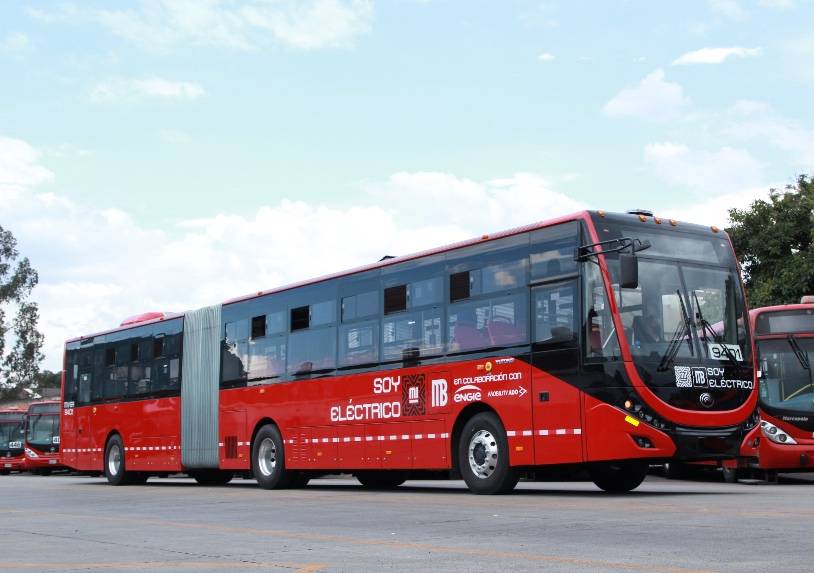 GobCDMX presenta el primer autobús eléctrico para el Metrobús