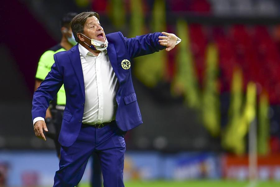 Herrera pide no poner a Cruz Azul como favorito al título