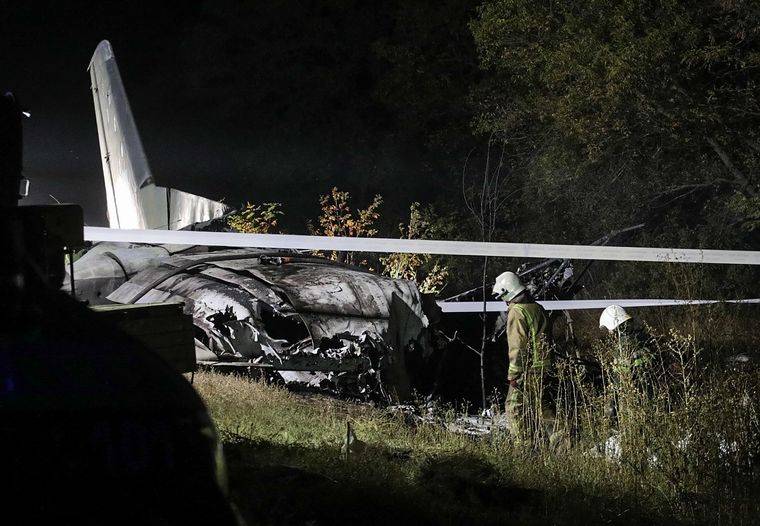 Al menos 22 muertos en caída de avión militar en Ucrania