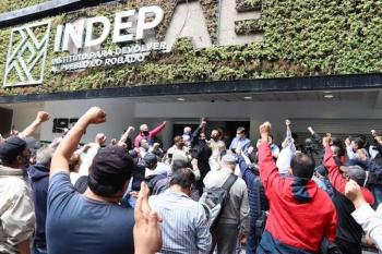 Condona Indep deudas hipotecarias a ex trabajadores de Luz y Fuerza