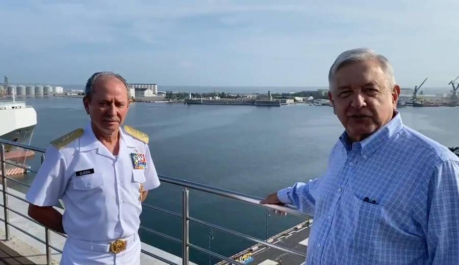 AMLO anuncia que la SeMar estará a cargo de todos los puertos de México