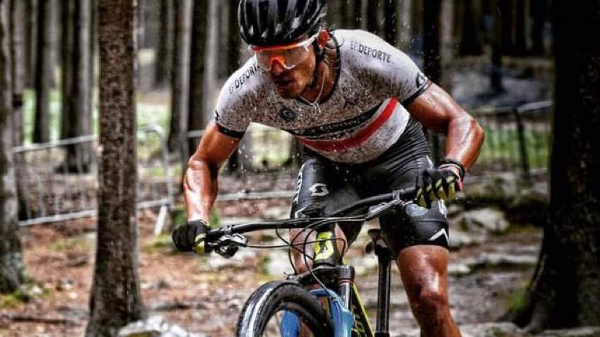 En Rep&uacute;blica Checa, un mexicano gan&oacute; el short track day, se trata de Gerardo Ulloa