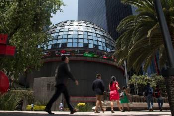 Bolsa Mexicana sube a mejor nivel en cuatro semanas