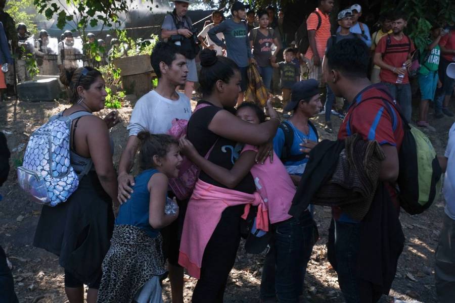 Unos 3 mil migrantes de caravana a EEUU ingresan 