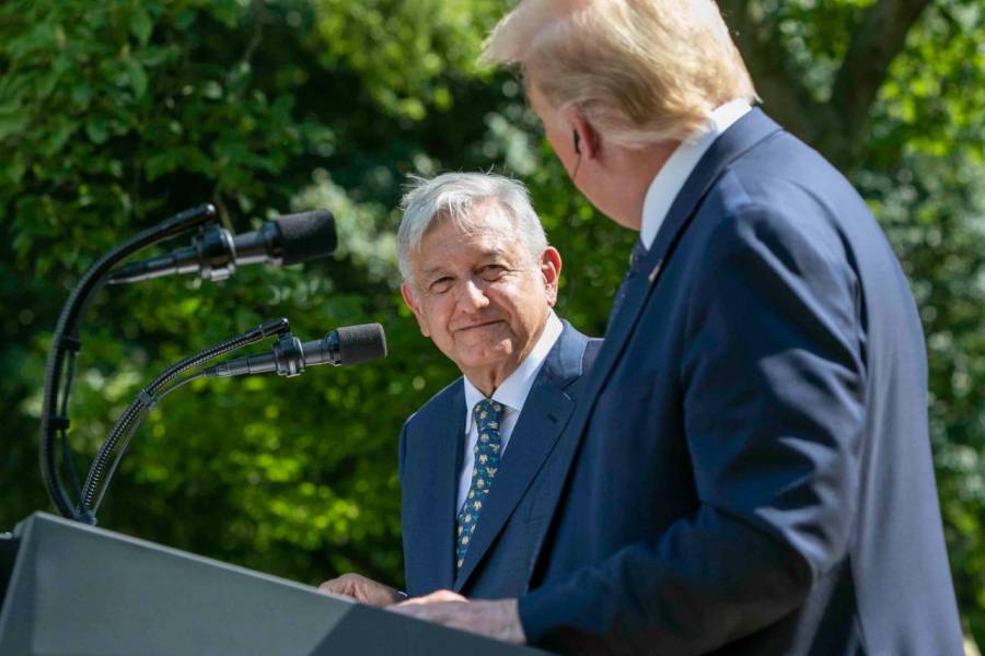 AMLO desea pronta recuperación a Donald Trump y Melania