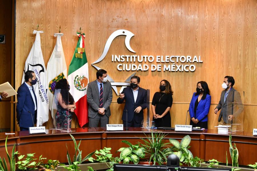 Nuevos consejeros del IECM rinden protesta