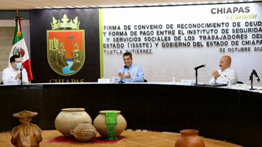 ISSSTE y Chiapas firman convenio para saldar mil 800 mdp