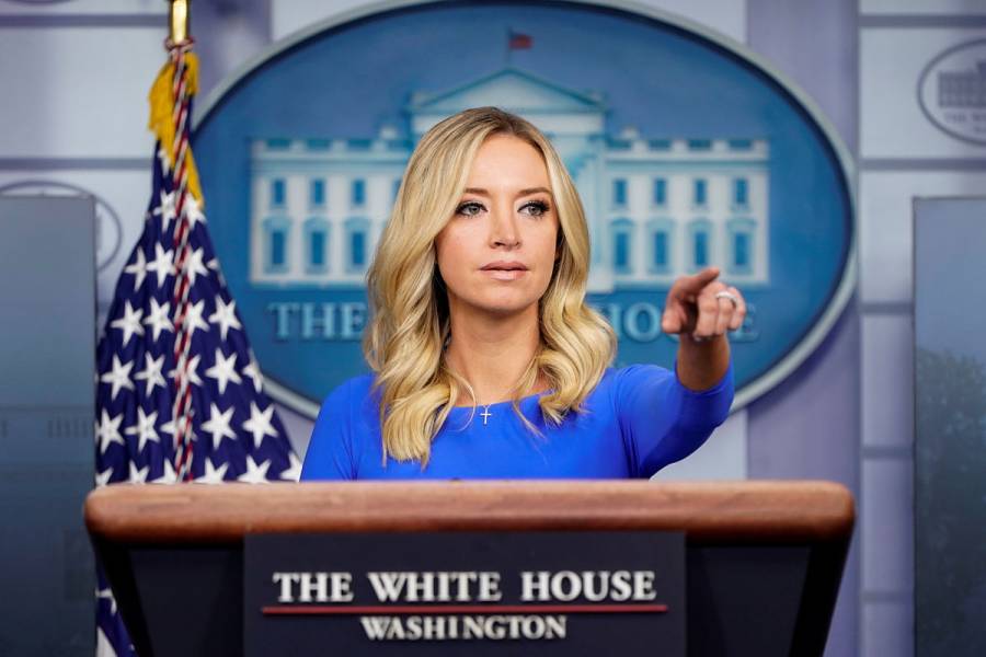 Portavoz de la Casa Blanca, Kayleigh McEnany, da positivo por Covid-19