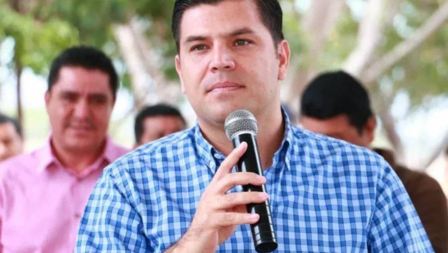 Asesinan a César Chávez Garibay, expresidente municipal de Apatzingán