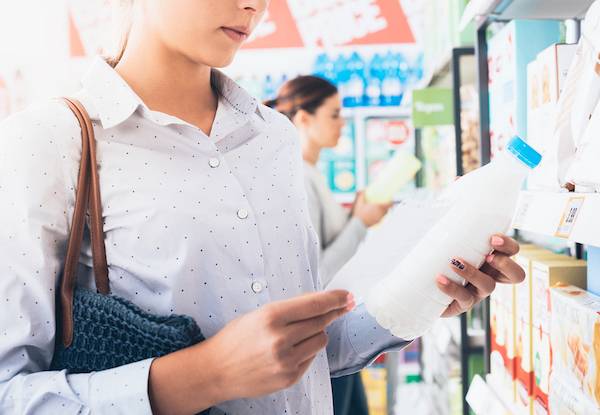 Señala Profeco marcas de yogurt con más azúcar que refrescos