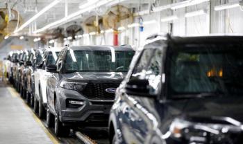Exportaci&oacute;n de autos cae 13.06% en septiembre: INEGI