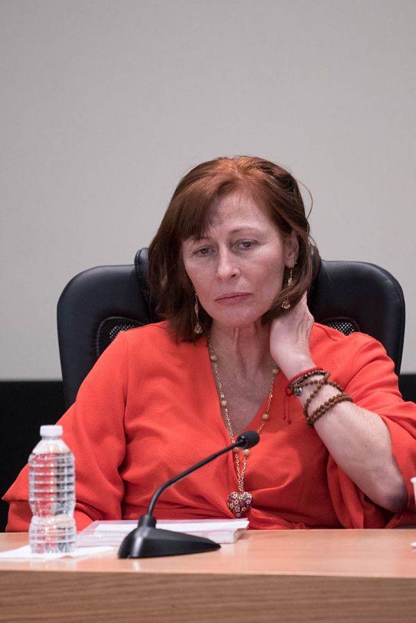“Parece que aprendiste poco de tu cáncer”: Clouthier se disculpa tras polémico mensaje a triatleta