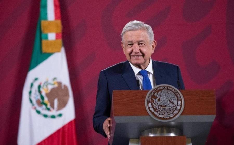 Tras pandemia AMLO usará plancha del Zócalo una vez al mes