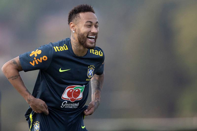 Neymar se perdería partido eliminatorio ante Bolivia