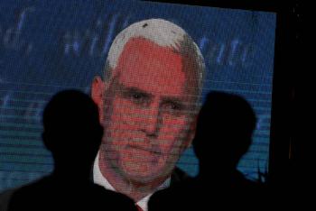 Debate entre candidatos a Vicepresidentes en Estados Unidos: Una mosca se rob&oacute; el show