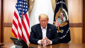 Donald Trump llama loca a Nancy Pelosi
