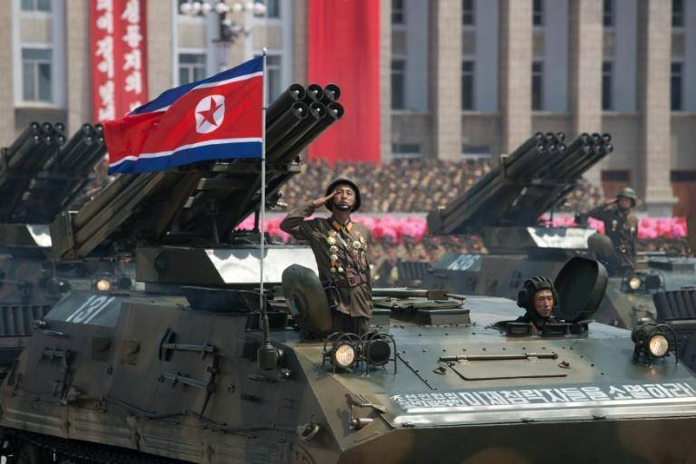Corea del Norte se prepara para desfile militar pese a coronavirus; Kim podría hablar
