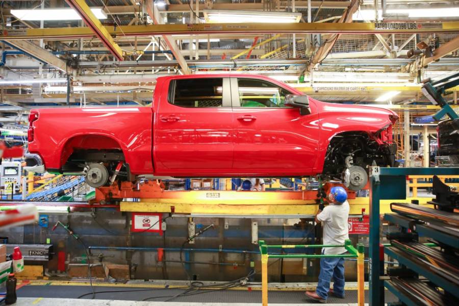 Luis Felipe Bravo: “En Guanajuato la industria automotriz es un pilar esencial para la economía”