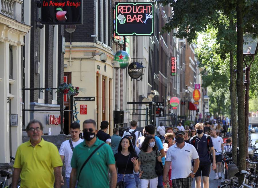 Pa&iacute;ses Bajos vuelve al confinamiento parcial, tras incremento de casos de COVID-19