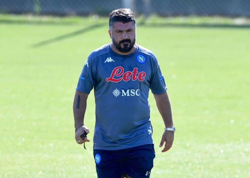 Penalizan al Napoli con un punto y derrota 3-0, tras negarse a jugar contra la Juventus