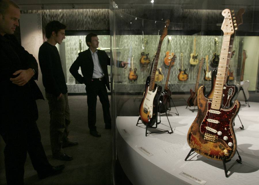 Guitarras Fender crece 92% sus ventas por pandemia