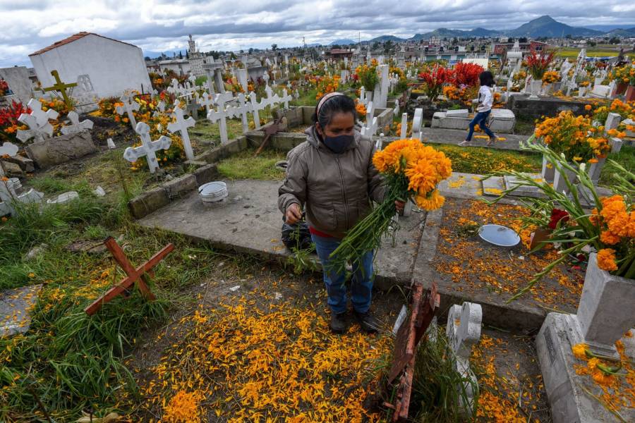 Por prevención cierre de panteones 