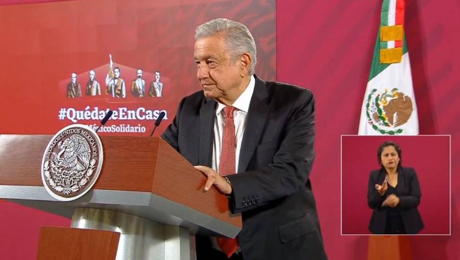 “Tengo medalla de oro en ataques de columnistas”: AMLO