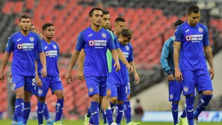 Cruz Azul reporta tres jugadores positivos por Covid-19