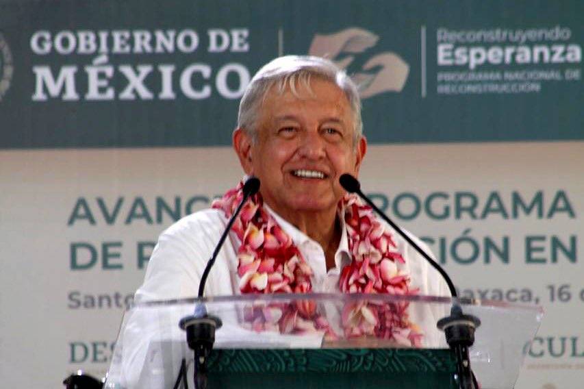 AMLO presenta avance del Programa Nacional de Reconstrucción en Oaxaca