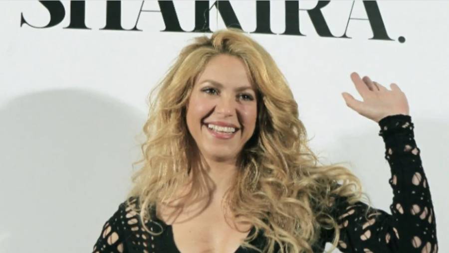 Shakira responde al cover de Rosé cantando Waka Waka