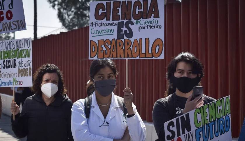Científicos del mundo firman contra desaparición de fideicomisos en México