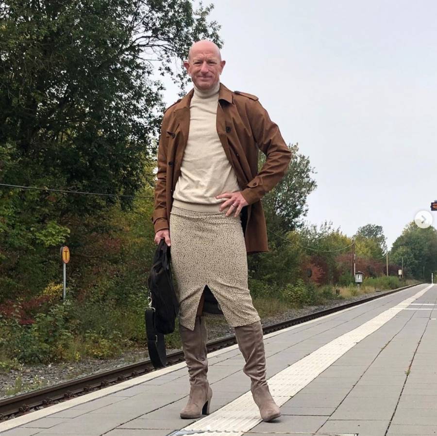Mark Bryan usa falda y tacones y luce incre&iacute;ble en redes sociales