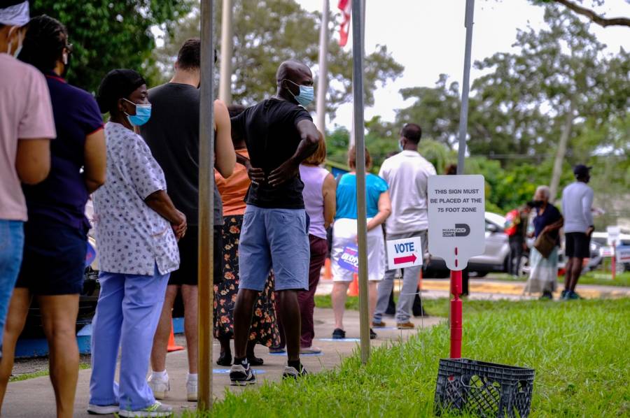 Votos anticipados en EU se acercan a 30 millones y Florida abre urnas