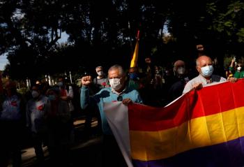 Marchan en Espa&ntilde;a para  pedir juicio a Juan Carlos I