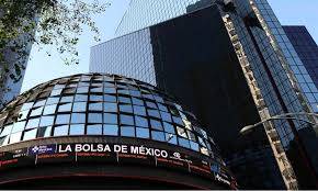 BMV y peso cierran con altas ganancias
